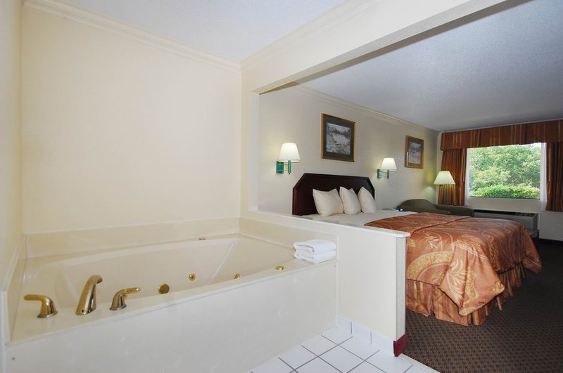 Best Western Inn & Suites - Byron, GA