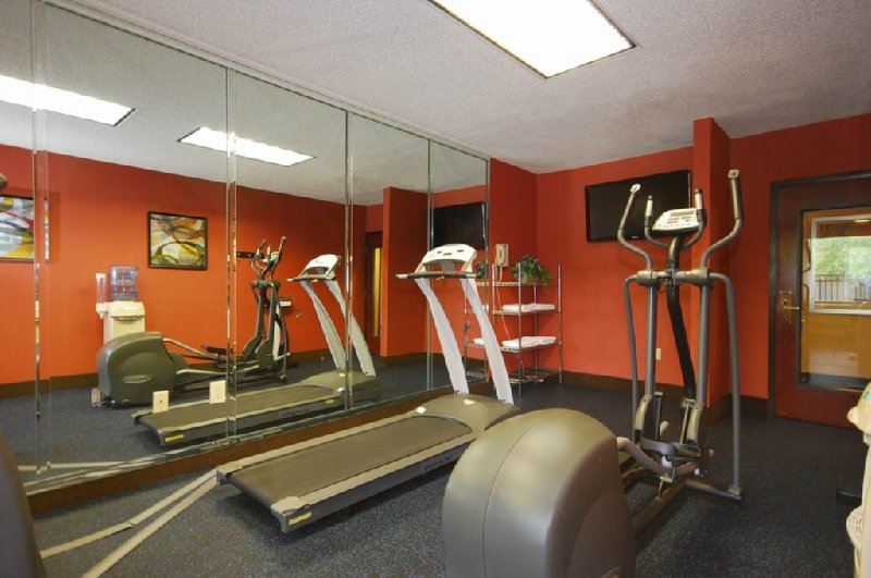 Holiday Inn Express Forsyth - Forsyth, GA