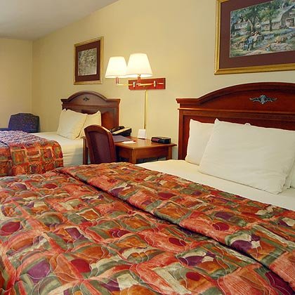 Econo Lodge Inn & Suites - Waco, TX