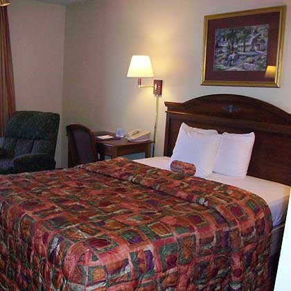 Econo Lodge Inn & Suites - Waco, TX