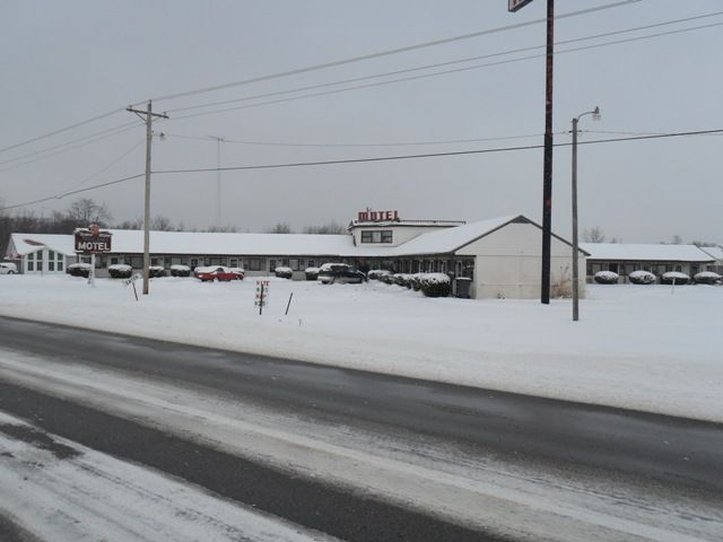 Rochester Motel - Rochester, IN
