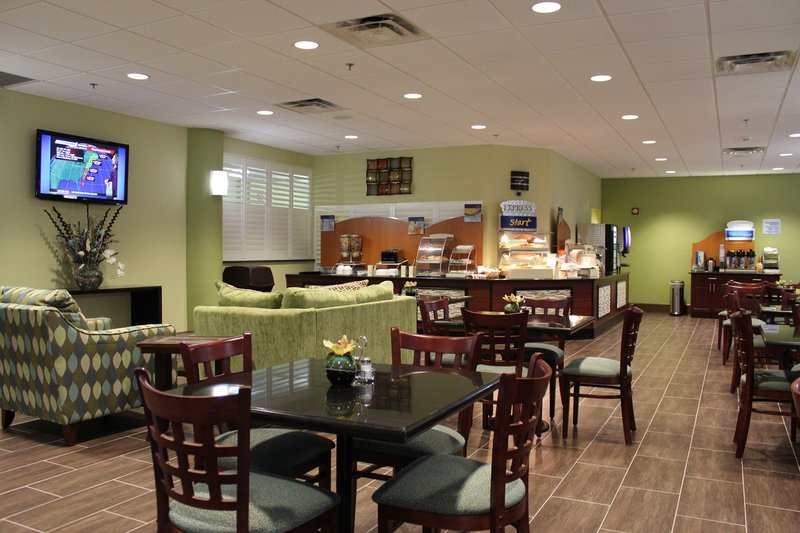 Holiday Inn Express & Suites COCOA - Cocoa, FL