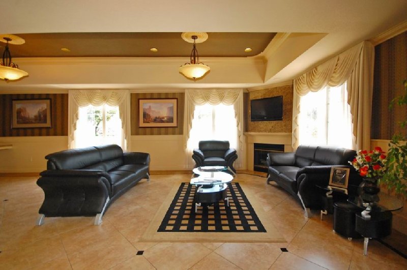 Best Western Plus - Oakdale, CA