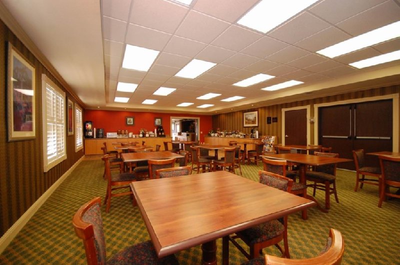 Best Western Plus - Oakdale, CA