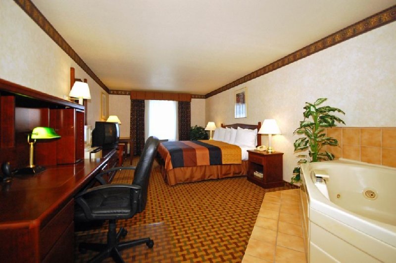 Best Western Plus - Oakdale, CA