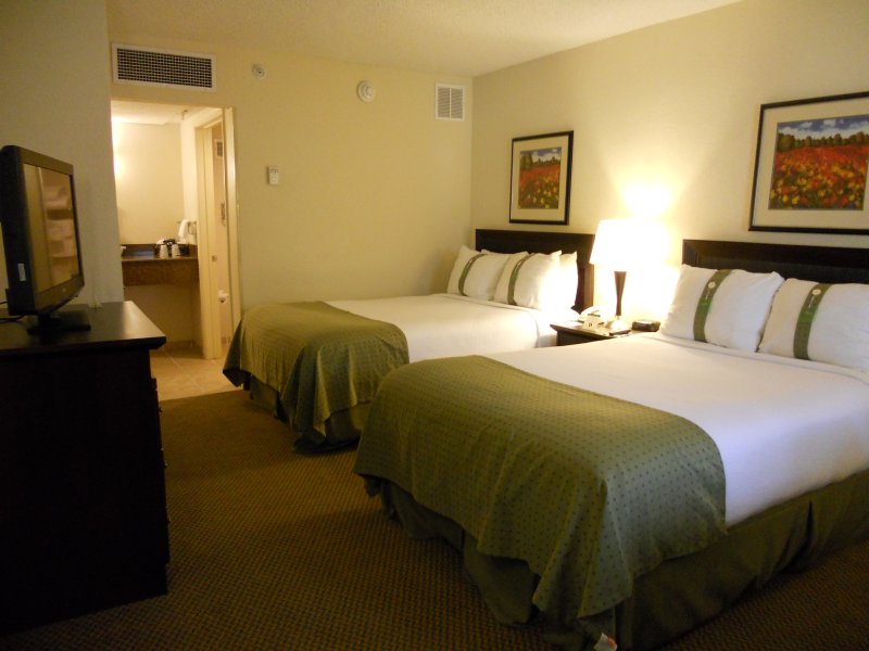 HOLIDAY INN - Hazlet, NJ
