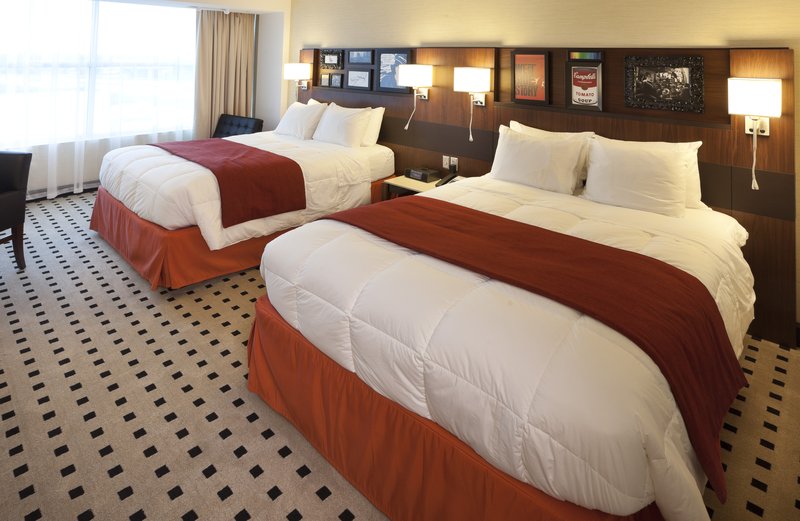 Radisson Hotel Menomonee Falls - Menomonee Falls, WI