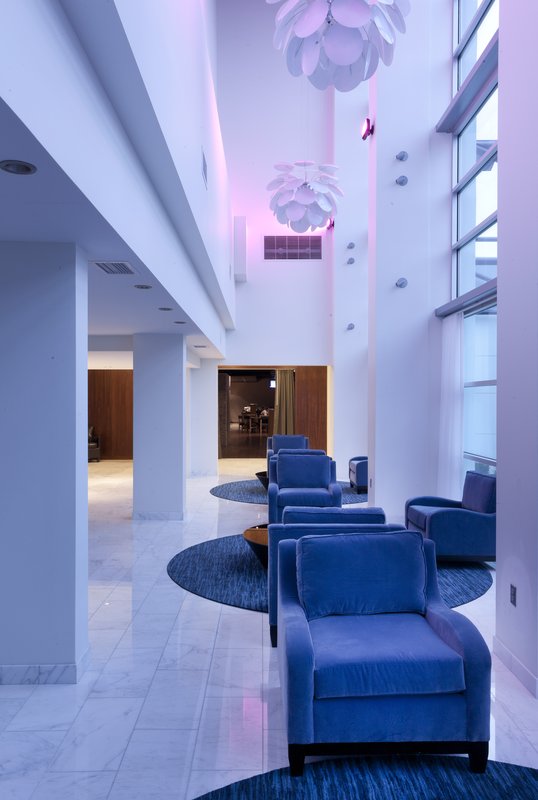 Radisson Hotel Menomonee Falls - Menomonee Falls, WI