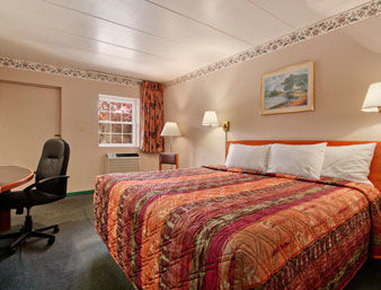 Doylestown Mainstreet Inn - Doylestown, PA