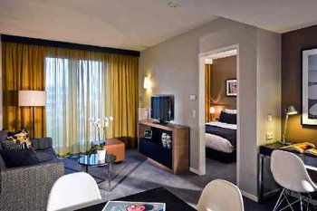 Adina Apartment Hotel Hauptbahnhof - Room