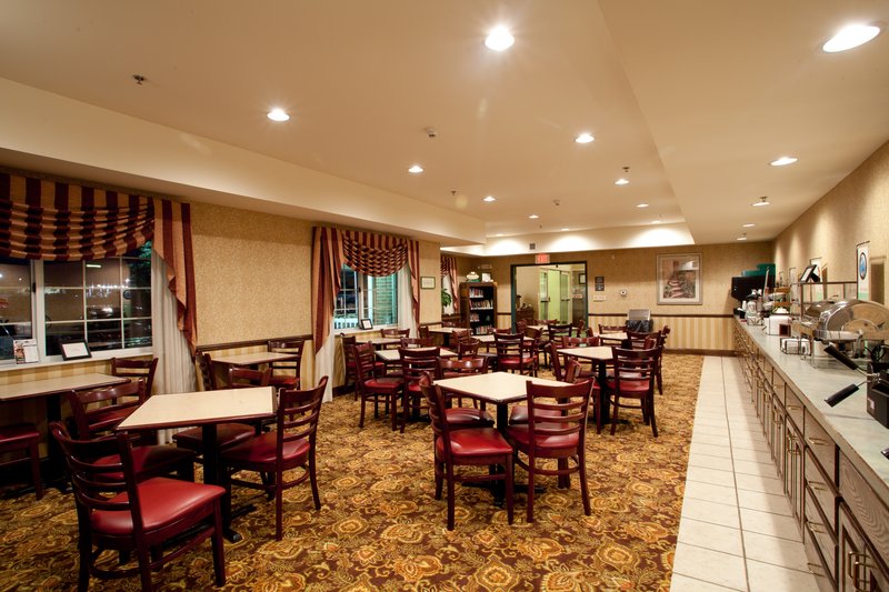 Country Inn & Suites , Big Rapids, Mi - Big Rapids, MI