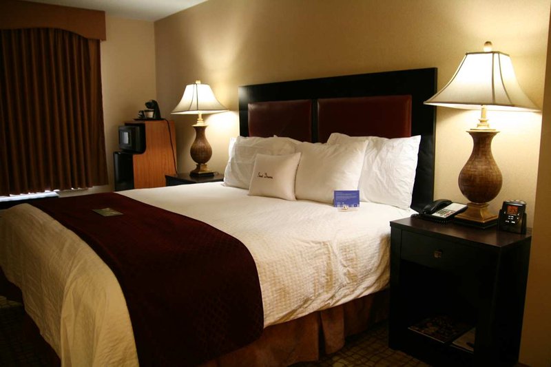 Doubletree Club By Hilton Hotel Springdale - Springdale, AR