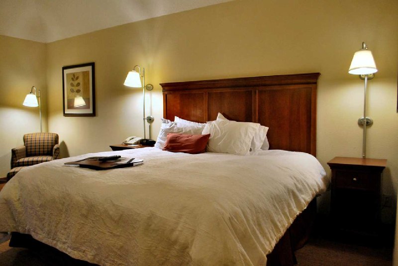 Hampton Inn Raleigh-Capital Blvd. North - Raleigh, NC