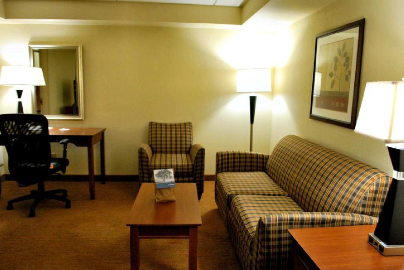 Hampton Inn Raleigh-Capital Blvd. North - Raleigh, NC