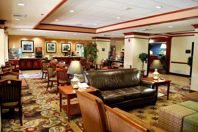 Hampton Inn Raleigh-Capital Blvd. North - Raleigh, NC