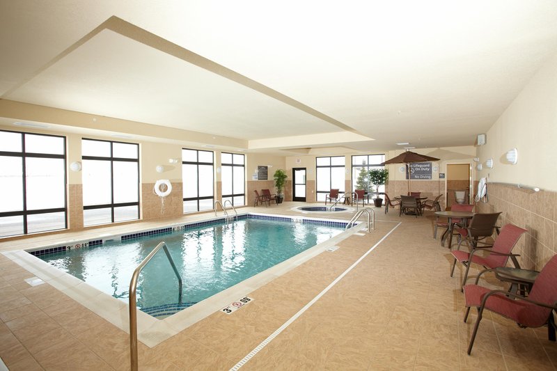 Hampton Inn Fairmont - Fairmont, MN