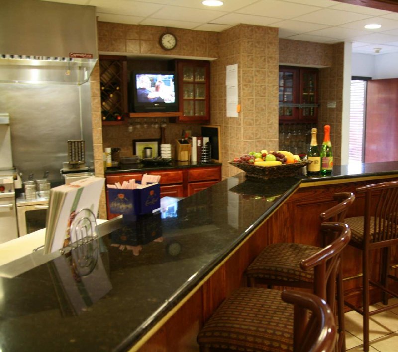 Doubletree Club By Hilton Hotel Springdale - Springdale, AR