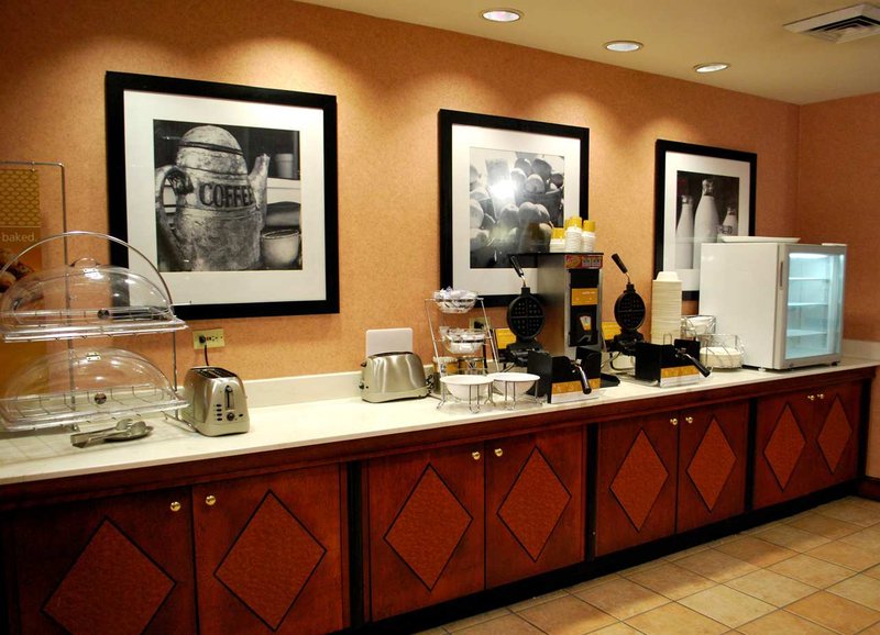 Hampton Inn Raleigh-Capital Blvd. North - Raleigh, NC