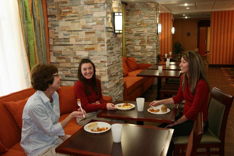 Hampton Inn Muscatine - Muscatine, IA