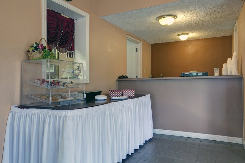 Americas Best Value Inn - Metter, GA