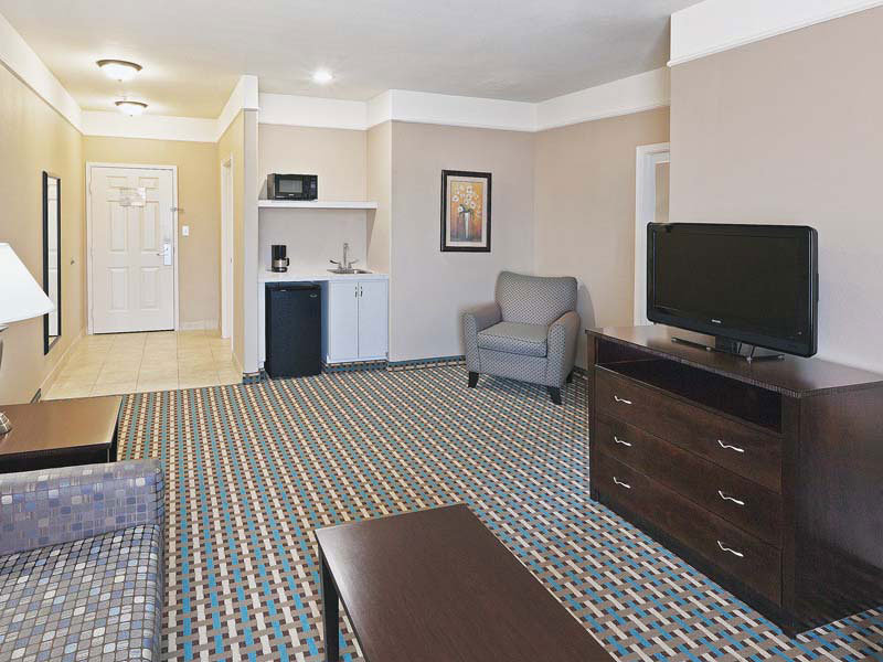 La Quinta Inn & Suites Baton Rouge - Siegan Lane - Baton Rouge, LA