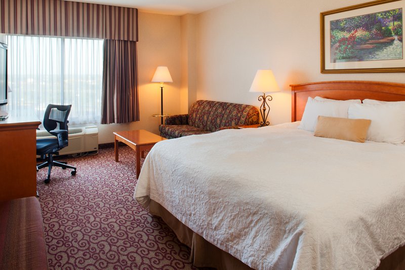 Hampton Inn-Council Bluffs - Council Bluffs, IA
