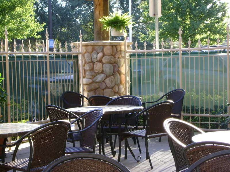 Hilton Garden Inn Redding - Redding, CA