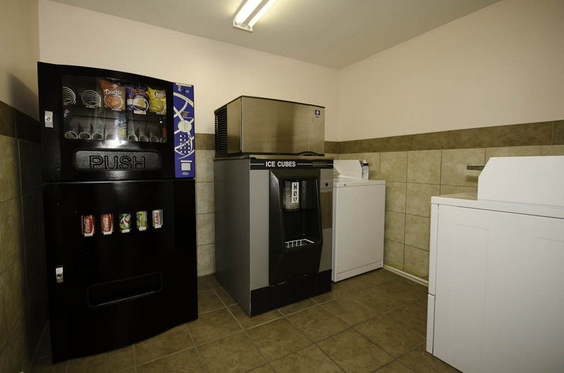 Americas Best Value Inn - Refugio, TX