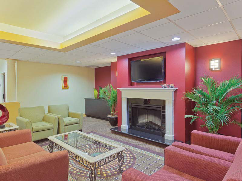 La Quinta Inn & Suites Hickory - Conover, NC