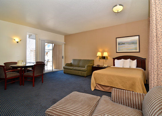 Quality Inn & Suites Oceanview - Capistrano Beach, CA