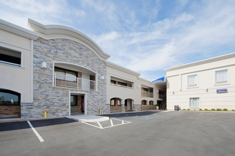 Best Western - Massapequa Park, NY
