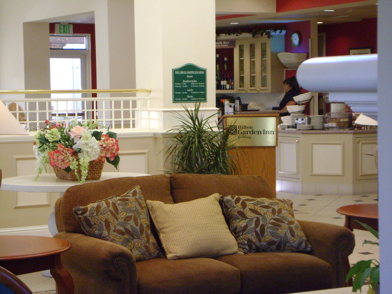 Hilton Garden Inn Redding - Redding, CA