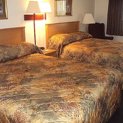 D J's Inn - Mauston, WI