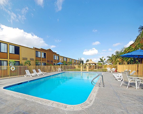 Motel 6 - Carson, CA