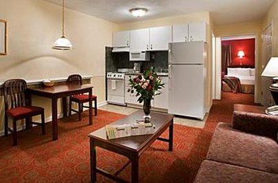 Luxbury Inn & Suites - Maryville, TN