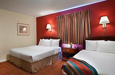 Luxbury Inn & Suites - Maryville, TN