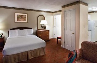 Luxbury Inn & Suites - Maryville, TN