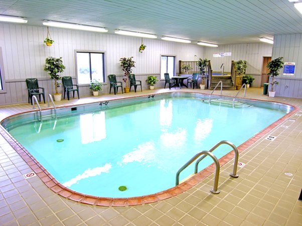 Best Western Country Inn - Ishpeming, MI