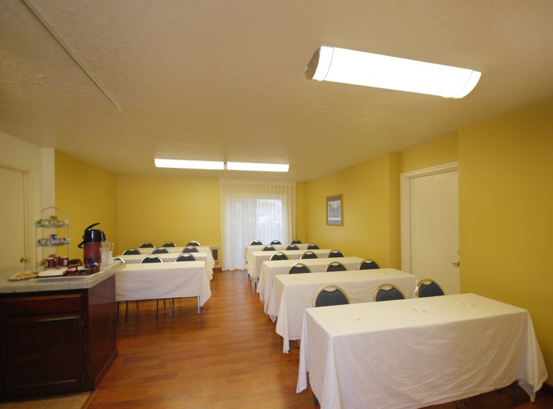 BEST WESTERN Grand Manor Inn & Suites - Corvallis, OR