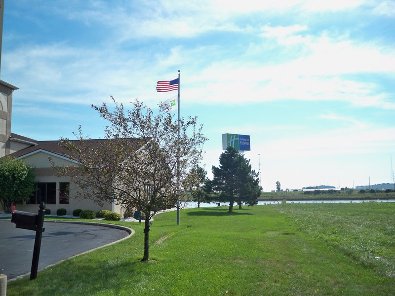 Holiday Inn Express - Rockford, OH