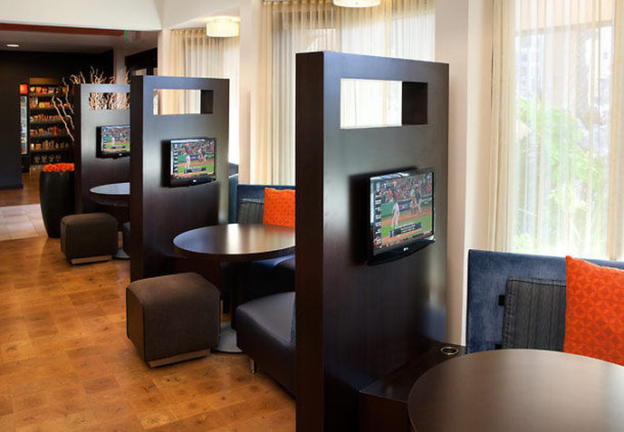 Courtyard By Marriott Irvine John Wayne Airport/Orange County - Irvine, CA