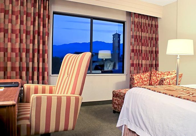 Courtyard by Marriott Los Angeles Old Pasadena - Pasadena, CA