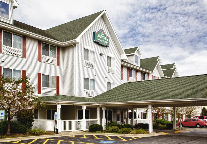 Country Inn & Suites Gurnee - Gurnee, IL