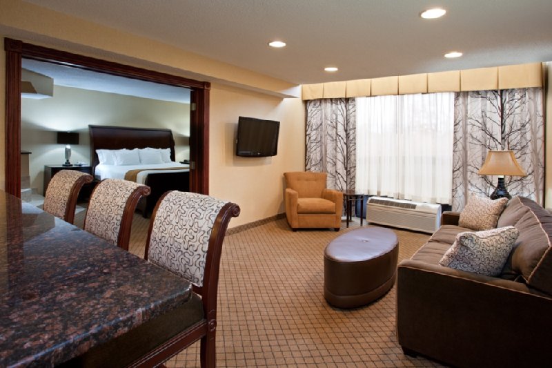 Holiday Inn Express & Suites WADSWORTH - Wadsworth, OH