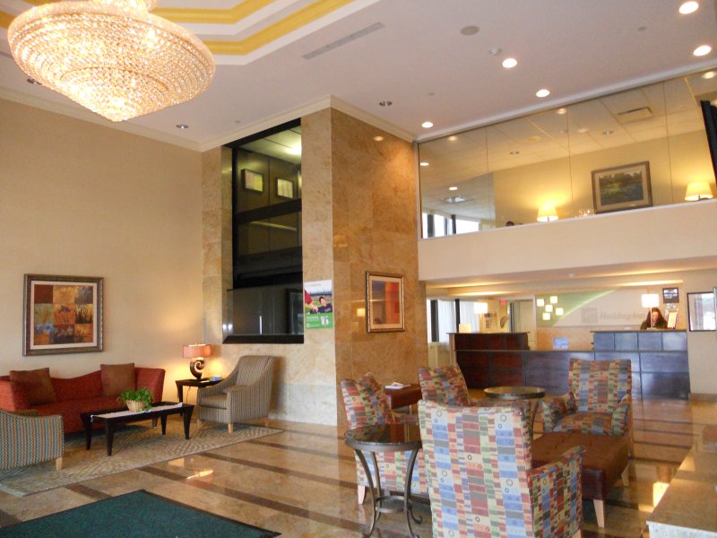 HOLIDAY INN - Hazlet, NJ