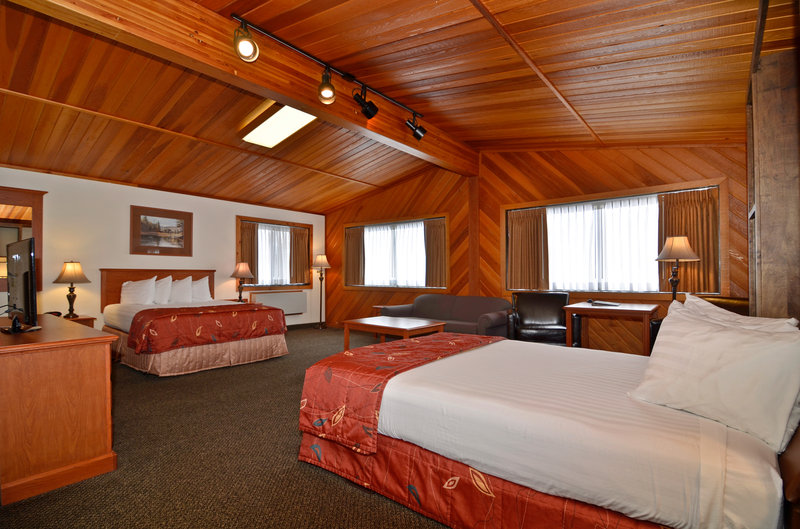 Best Western Plus Tree House - Mount Shasta, CA