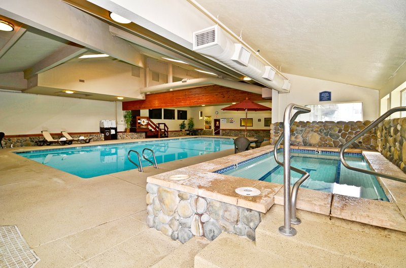Best Western Plus Tree House - Mount Shasta, CA