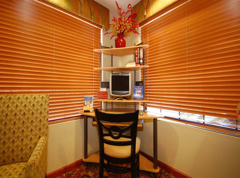Baymont Inn & Suites Hinesville Fort Stewart Area - Hinesville, GA