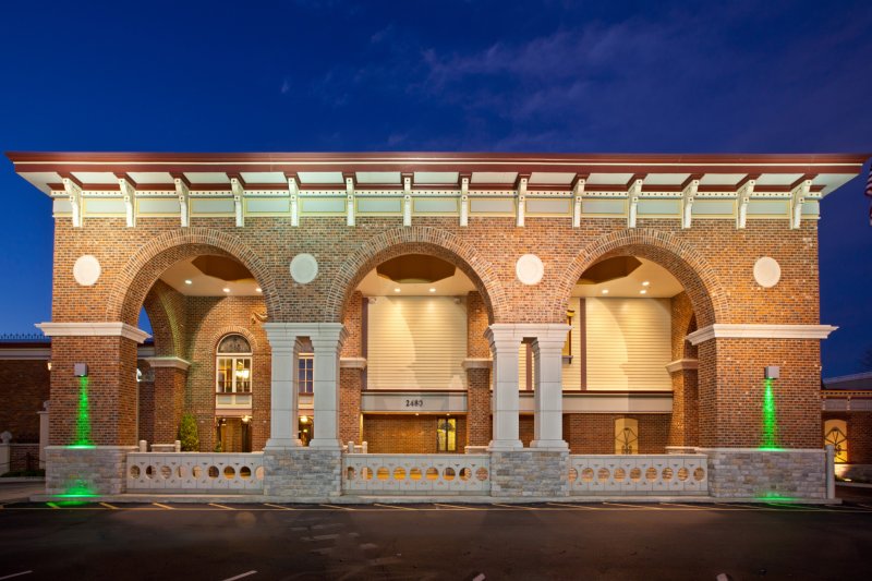 Clarion Hotel - Columbus, IN