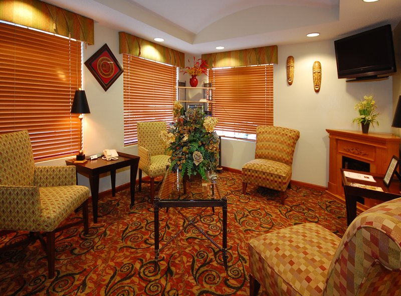 Baymont Inn & Suites Hinesville Fort Stewart Area - Hinesville, GA